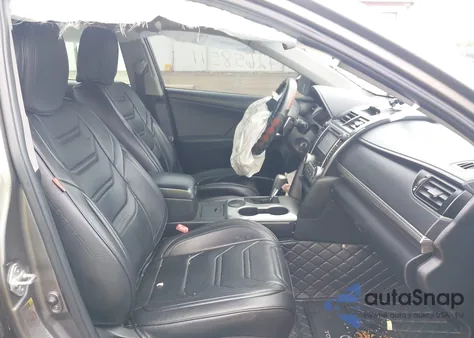 2013 Toyota Camry Se z USA, uszkodzony, nr VIN 4T1BF1FK5DU283785